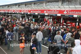 Fans in the pit lane 19.07.2012. Formula 1 World Championship, Rd 10, German Grand Prix, Hockenheim, Germany, Preparation Day
