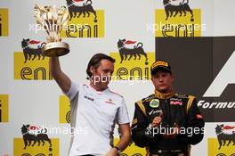 The podium (L to R): Sam Michael (AUS) McLaren Sporting Director celebrates with second placed Kimi Raikkonen (FIN) Lotus F1 Team. 29.07.2012. Formula 1 World Championship, Rd 11, Hungarian Grand Prix, Budapest, Hungary, Race Day