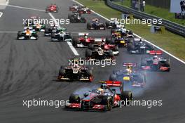 Lewis Hamilton (GBR) McLaren MP4/27 leads at the start of the race. 29.07.2012. Formula 1 World Championship, Rd 11, Hungarian Grand Prix, Budapest, Hungary, Race Day