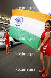 Indian flag on the grid with grid girls. 28.10.2012. Formula 1 World Championship, Rd 17, Indian Grand Prix, New Delhi, India, Race Day.