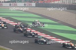 Kamui Kobayashi (JPN) Sauber C31 runs wide. 28.10.2012. Formula 1 World Championship, Rd 17, Indian Grand Prix, New Delhi, India, Race Day.