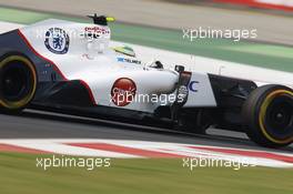 Sergio Perez (MEX) Sauber C31. 27.10.2012. Formula 1 World Championship, Rd 17, Indian Grand Prix, New Delhi, India, Qualifying Day.