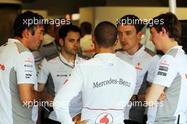 Lewis Hamilton (GBR) McLaren with the team. 07.09.2012. Formula 1 World Championship, Rd 13, Italian Grand Prix, Monza, Italy, Practice Day
