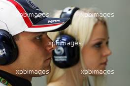 Valtteri Bottas (FIN) Williams Third Driver with his girlfriend Emilia Pikkarainen (FIN) Swimmer. 07.09.2012. Formula 1 World Championship, Rd 13, Italian Grand Prix, Monza, Italy, Practice Day