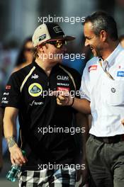 (L to R): Kimi Raikkonen (FIN) Lotus F1 Team with Beat Zehnder (SUI) Sauber F1 Team Manager. 07.09.2012. Formula 1 World Championship, Rd 13, Italian Grand Prix, Monza, Italy, Practice Day