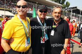 Dr Mauro Ferrari (ITA) (Centre) with Sergio Marchionne (ITA) CEO FIAT Group (Right) on the grid. 09.09.2012. Formula 1 World Championship, Rd 13, Italian Grand Prix, Monza, Italy, Race Day