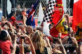 Fans at the podium. 09.09.2012. Formula 1 World Championship, Rd 13, Italian Grand Prix, Monza, Italy, Race Day