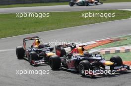 Sebastian Vettel (GER), Red Bull Racing leads Mark Webber (AUS), Red Bull Racing  09.09.2012. Formula 1 World Championship, Rd 13, Italian Grand Prix, Monza, Italy, Race Day