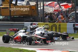 Lewis Hamilton (GBR), McLaren Mercedes and Sergio Perez (MEX), Sauber F1 Team  09.09.2012. Formula 1 World Championship, Rd 13, Italian Grand Prix, Monza, Italy, Race Day