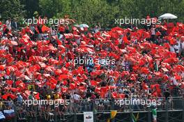 Fans. 09.09.2012. Formula 1 World Championship, Rd 13, Italian Grand Prix, Monza, Italy, Race Day
