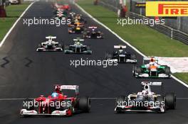 (L to R): Fernando Alonso (ESP) Ferrari F2012 and Kamui Kobayashi (JPN) Sauber C31 battle for position. 09.09.2012. Formula 1 World Championship, Rd 13, Italian Grand Prix, Monza, Italy, Race Day