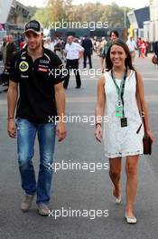 Jerome d'Ambrosio (BEL) Lotus F1 Team with his girlfriend Nathalie Schifferman. 08.09.2012. Formula 1 World Championship, Rd 13, Italian Grand Prix, Monza, Italy, Qualifying Day