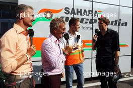 Paul di Resta (GBR) Sahara Force India F1 with (L to R): David Coulthard (GBR) Red Bull Racing and Scuderia Toro Advisor / BBC Television Commentator; Eddie Jordan (IRE) BBC Television Pundit and Jake Humphrey (GBR) BBC Television Presenter. 08.09.2012. Formula 1 World Championship, Rd 13, Italian Grand Prix, Monza, Italy, Qualifying Day