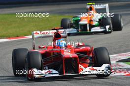 Fernando Alonso (ESP) Ferrari F2012 leads Nico Hulkenberg (GER) Sahara Force India F1 VJM05. 08.09.2012. Formula 1 World Championship, Rd 13, Italian Grand Prix, Monza, Italy, Qualifying Day
