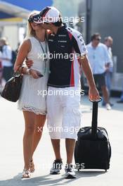 Bruno Senna (BRA) Williams FW34 with his girlfriend Charlotte Evans (GBR). 09.09.2012. Formula 1 World Championship, Rd 13, Italian Grand Prix, Monza, Italy, Race Day