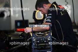 The Lotus F1 E20 is prepared for Jerome d'Ambrosio (BEL) Lotus F1 Team. 06.09.2012. Formula 1 World Championship, Rd 13, Italian Grand Prix, Monza, Italy, Preparation Day