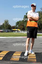 Nico Hulkenberg (GER) Sahara Force India F1 walks the circuit. 06.09.2012. Formula 1 World Championship, Rd 13, Italian Grand Prix, Monza, Italy, Preparation Day