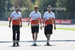 Nico Hulkenberg (GER) Sahara Force India F1 walks the circuit. 06.09.2012. Formula 1 World Championship, Rd 13, Italian Grand Prix, Monza, Italy, Preparation Day