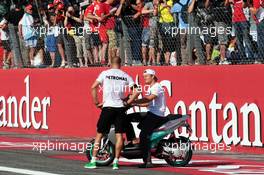 Nico Rosberg (GER) Mercedes AMG F1 with Daniel Schloesser (GER) Personal Trainer. 06.09.2012. Formula 1 World Championship, Rd 13, Italian Grand Prix, Monza, Italy, Preparation Day