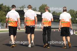 Nico Hulkenberg (GER) Sahara Force India F1 walks the circuit. 06.09.2012. Formula 1 World Championship, Rd 13, Italian Grand Prix, Monza, Italy, Preparation Day