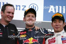 Sebastian Vettel (GER), Red Bull Racing and Kamui Kobayashi (JAP), Sauber F1 Team  07.10.2012. Formula 1 World Championship, Rd 15, Japanese Grand Prix, Suzuka, Japan, Race Day