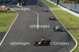 Sebastian Vettel (GER) Red Bull Racing RB8 leads the race. 07.10.2012. Formula 1 World Championship, Rd 15, Japanese Grand Prix, Suzuka, Japan, Race Day.