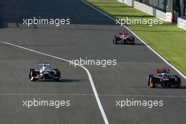 Kamui Kobayashi (JAP), Sauber F1 Team and Daniel Ricciardo (AUS), Scuderia Toro Rosso  07.10.2012. Formula 1 World Championship, Rd 15, Japanese Grand Prix, Suzuka, Japan, Race Day