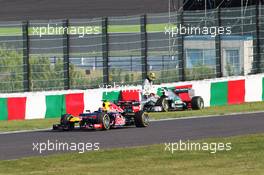 Mark Webber (AUS) Red Bull Racing RB8 rejoins the race as Nico Rosberg (GER) Mercedes AMG F1 W03 retires. 07.10.2012. Formula 1 World Championship, Rd 15, Japanese Grand Prix, Suzuka, Japan, Race Day.