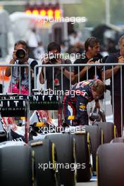 Pole sitter Sebastian Vettel (GER) Red Bull Racing in parc ferme. 06.10.2012. Formula 1 World Championship, Rd 15, Japanese Grand Prix, Suzuka, Japan, Qualifying Day.