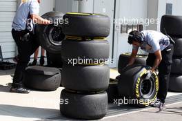 Pirelli tyres worked on by engineers. 06.10.2012. Formula 1 World Championship, Rd 15, Japanese Grand Prix, Suzuka, Japan, Qualifying Day.