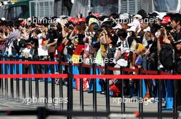 Fans 04.10.2012. Formula 1 World Championship, Rd 15, Japanese Grand Prix, Suzuka, Japan, Preparation Day