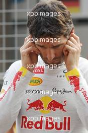 Mark Webber (AUS) Red Bull Racing on the grid. 14.10.2012. Formula 1 World Championship, Rd 16, Korean Grand Prix, Yeongam, South Korea, Race Day.