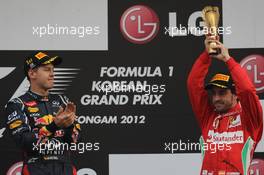 Sebastian Vettel (GER), Red Bull Racing with Fernando Alonso (ESP), Scuderia Ferrari  14.10.2012. Formula 1 World Championship, Rd 16, Korean Grand Prix, Yeongam, Korea, Race Day
