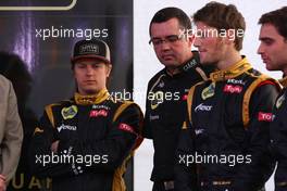 06.02.2012 Jerez, Spain,  Kimi Raikkonen, Lotus Renault F1 Team with Eric Boullier (FRA), Team Principal, Lotus Renault GP and Romain Grosjean (FRA), Lotus Renault F1 Team  - Lotus F1 Team E20 Launch