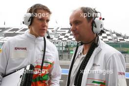 Sahara Force India Formula One Team engineers 12.09.2012. Formula One Young Drivers Test, Day 2, Magny-Cours, France.