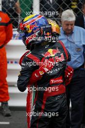 Race winner Mark Webber (AUS) Red Bull Racing celebrates with Fernando Alonso (ESP) Ferrari. 27.05.2012. Formula 1 World Championship, Rd 6, Monaco Grand Prix, Monte Carlo, Monaco, Race Day