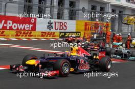 Mark Webber (AUS), Red Bull Racing leads the start of the race  27.05.2012. Formula 1 World Championship, Rd 6, Monaco Grand Prix, Monte Carlo, Monaco, Sunday