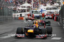 Race winner Mark Webber (AUS) Red Bull Racing RB8 leads second placed Nico Rosberg (GER) Mercedes AMG F1 W03 and third placed Fernando Alonso (ESP) Ferrari F2012. 27.05.2012. Formula 1 World Championship, Rd 6, Monaco Grand Prix, Monte Carlo, Monaco, Race Day