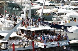 Fans on boats watch the action. 26.05.2012. Formula 1 World Championship, Rd 6, Monaco Grand Prix, Monte Carlo, Monaco, Qualifying Day