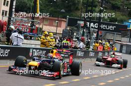 Mark Webber (AUS) Red Bull Racing RB8 leads Felipe Massa (BRA) Ferrari F2012. 24.05.2012. Formula 1 World Championship, Rd 6, Monaco Grand Prix, Monte Carlo, Monaco, Practice Day