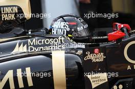 Kimi Raikkonen (FIN) Lotus F1 E20 wearing a James Hunt helmet. 24.05.2012. Formula 1 World Championship, Rd 6, Monaco Grand Prix, Monte Carlo, Monaco, Practice Day