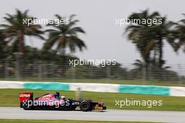 Daniel Ricciardo (AUS) Scuderia Toro Rosso STR7. 23.03.2012. Formula 1 World Championship, Rd 2, Malaysian Grand Prix, Sepang, Malaysia, Friday Practice