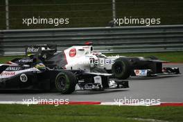 Bruno Senna (BRE), Williams F1 Team and Kamui Kobayashi (JAP), Sauber F1 Team  25.03.2012. Formula 1 World Championship, Rd 2, Malaysian Grand Prix, Sepang, Malaysia, Sunday Race