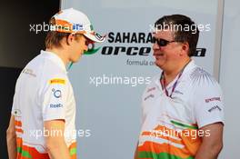 (L to R): Nico Hulkenberg (GER) Sahara Force India F1 with Otmar Szafnauer (USA) Sahara Force India F1 Chief Operating Officer. 24.03.2012. Formula 1 World Championship, Rd 2, Malaysian Grand Prix, Sepang, Malaysia, Saturday