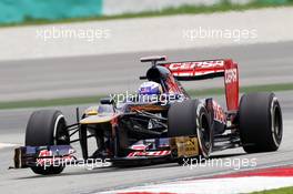 Daniel Ricciardo (AUS) Scuderia Toro Rosso STR7. 24.03.2012. Formula 1 World Championship, Rd 2, Malaysian Grand Prix, Sepang, Malaysia, Saturday Practice