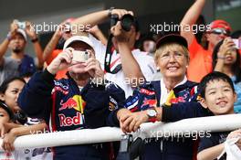 Red Bull Racing fans. 25.03.2012. Formula 1 World Championship, Rd 2, Malaysian Grand Prix, Sepang, Malaysia, Sunday