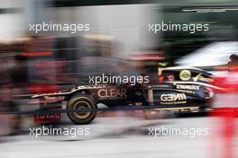 Lotus practice pit stops. 22.03.2012. Formula 1 World Championship, Rd 2, Malaysian Grand Prix, Sepang, Malaysia, Thursday