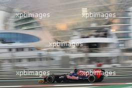 Daniel Ricciardo (AUS) Scuderia Toro Rosso STR7. 02.11.2012. Formula 1 World Championship, Rd 18, Abu Dhabi Grand Prix, Yas Marina Circuit, Abu Dhabi, Practice Day.