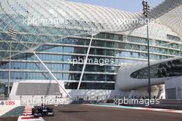 Valtteri Bottas (FIN) Williams FW34 Third Driver. 02.11.2012. Formula 1 World Championship, Rd 18, Abu Dhabi Grand Prix, Yas Marina Circuit, Abu Dhabi, Practice Day.