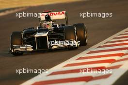 Pastor Maldonado (VEN) Williams FW34. 02.11.2012. Formula 1 World Championship, Rd 18, Abu Dhabi Grand Prix, Yas Marina Circuit, Abu Dhabi, Practice Day.